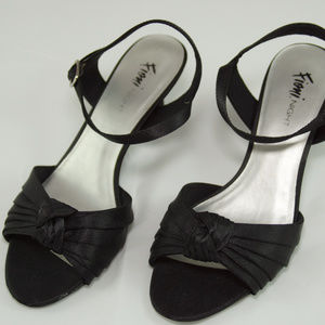 Fioni Night Size 7W Low Heel Dress Shoes